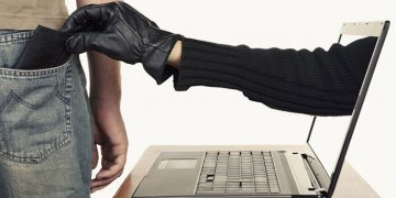 Uwaga! Oszuści okradają sprzedających na portalu aukcyjnym