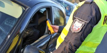 Nietrzeźwy kierowca zatrzymamy dzięki reakcji mieszkańca Ełku