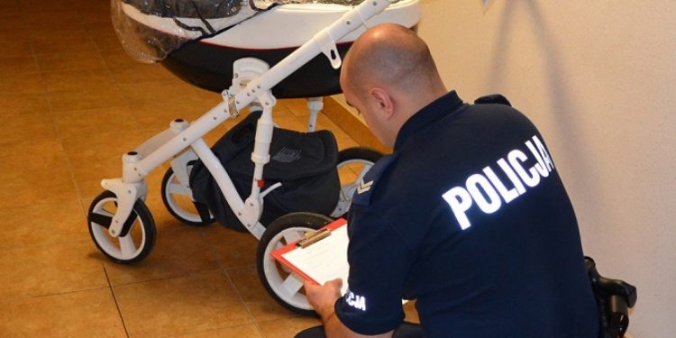Ukradli wózek dziecięcy ze sklepu