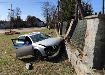 Nie zatrzymał się do kontroli drogowej, bo miał dożywotni zakaz prowadzenia pojazdów i narkotyki w aucie, a audi, którym jechał figurowało jako utracone na terytorium Niemiec