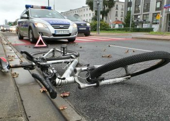 Pijana rowerzystka doprowadziła do zdarzenia drogowego