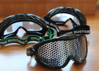 ALKOGOGLE-NARKOGOGLE – o zgubnych skutkach używek