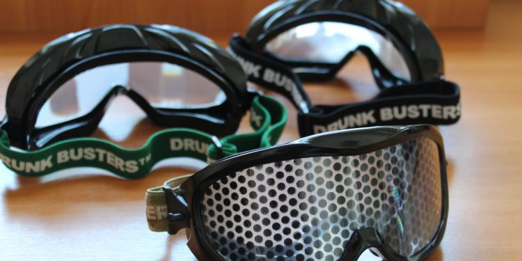 ALKOGOGLE-NARKOGOGLE – o zgubnych skutkach używek