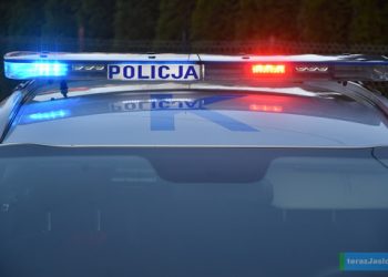 Koledzy kradli paliwo, potem uciekali samochodem przed policją