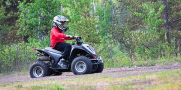 Dzieci jeździły quadami. Interweniowali policjanci