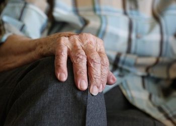 Dzięki czujności mieszkańca Ełku 71-latek trafił pod właściwą opiekę