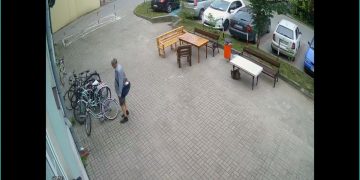 Kto ukradł rower? [FILM]