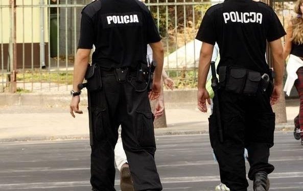 Policjanci odnaleźli skradziony samochód.