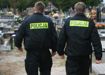 Wizytę na cmentarzu zakończył w policyjnej celi