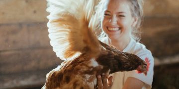 Piejąca lilia w dziobie bociana – felieton