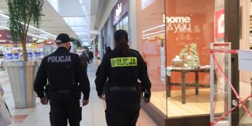 Trafił do zakładu karnego za brak maseczki.