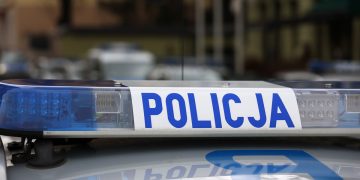 Zdemolował wynajmowane mieszkanie i miał narkotyki.