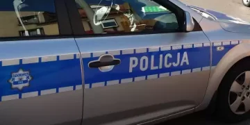 16-latek próbował wyrzucić do wody metaamfetaminę