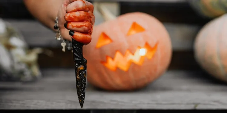 Mam wbity nóż w brzuch!