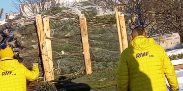 Choinki od RMF trafiły do ełczan