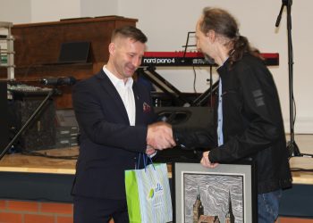 Leszek Błażyński ma halę swojego imienia