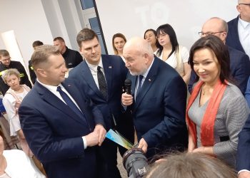 Czarnek w Ełku: Miliard od samorządów na lewackie fundacje i stowarzyszenia