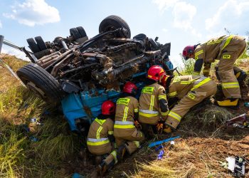 Poważny wypadek na S61 – zderzyły się dwie ciężarówki