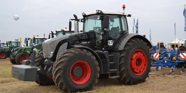 Sprzedawał ciągniki, tylko nie swoje …