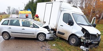 Co to za matka? 2 promile i wiozła dziecko! Uderzyła w drugie auto