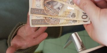 Dała się nabrać i straciła 44 tys. zł