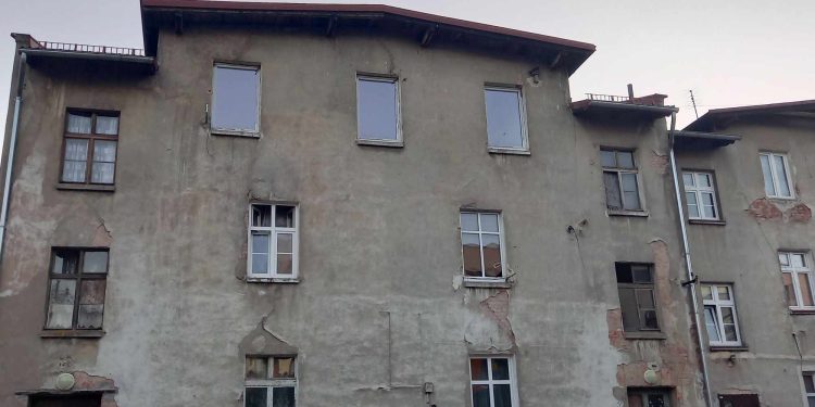 Ciemniejsza strona księżyca, czyli spacerem po Ełku