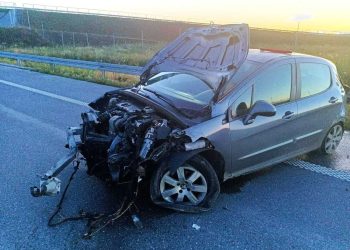 Uderzył w barierki. Chyba nie grał w gierki?