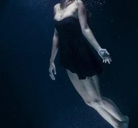 Ciało 67-letniego mężczyzny na dnie jeziora