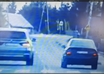 🚨 Sulimy: Policjanci zatrzymali kierowcę BMW, który wyprzedzał na przejściu dla pieszych!