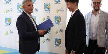 15 osób otrzyma stypendia. 100 tys. zł dla sportowców. Zdjęcia!