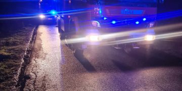 MASAKRA! AUTO STANĘŁO W OGNIU! KIEROWCA W ŚRODKU SPŁONĄŁ