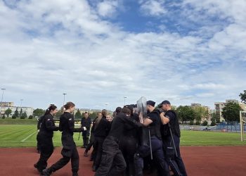 CHAOS NA STADIONIE! DO AKCJI RUSZYŁY SIŁY Z SIEDMIU POWIATÓW