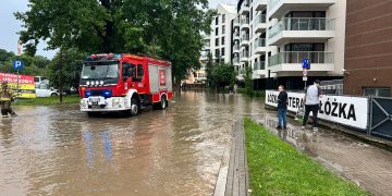 ARMAGEDON! Zerwane dachy, zalania i ponad 70 interwencji strażaków!