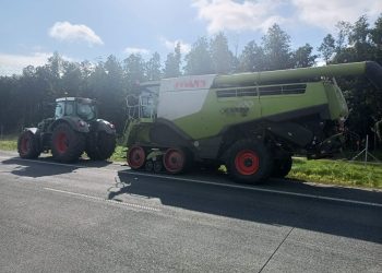 KOMBAJN NA S61! Pomyłka rolników i nietypowa akcja policji