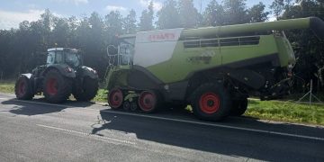 KOMBAJN NA S61! Pomyłka rolników i nietypowa akcja policji