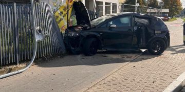 Chciał wyprzedzić dwa auta naraz. Nie udało się …